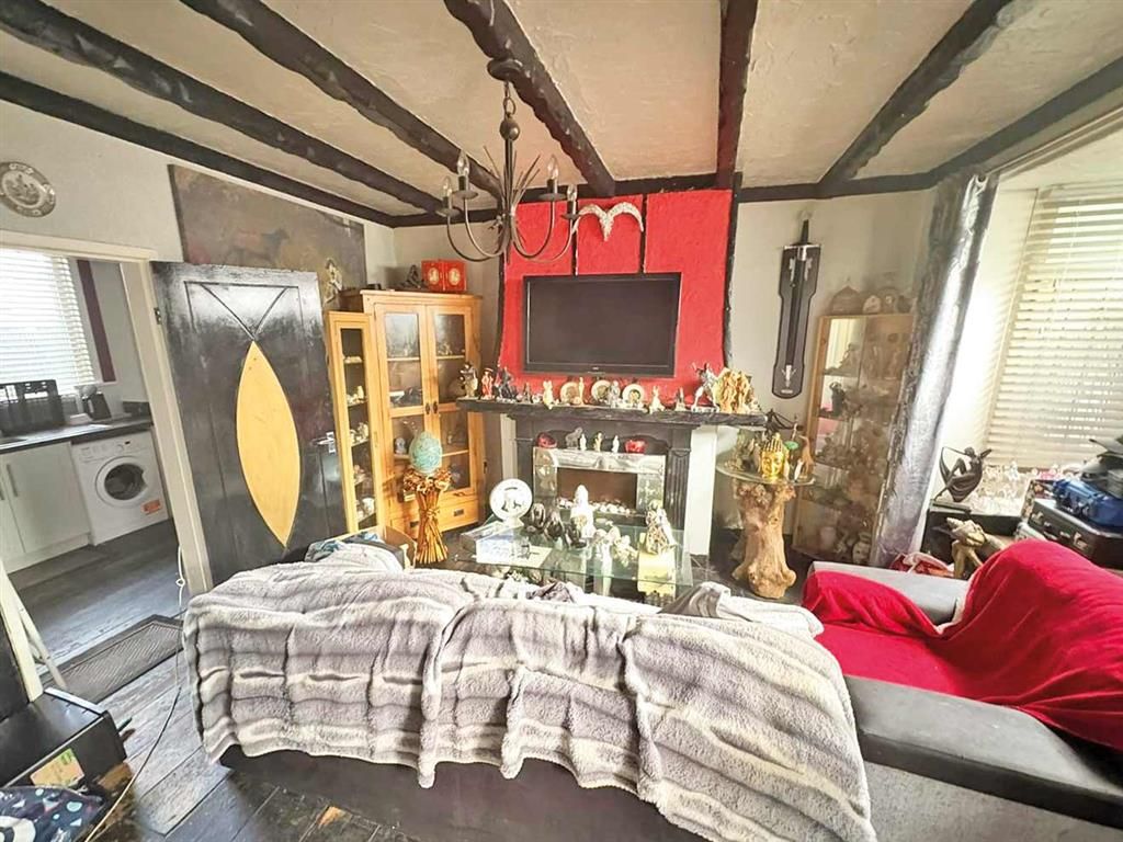 Property photo 3 of 6