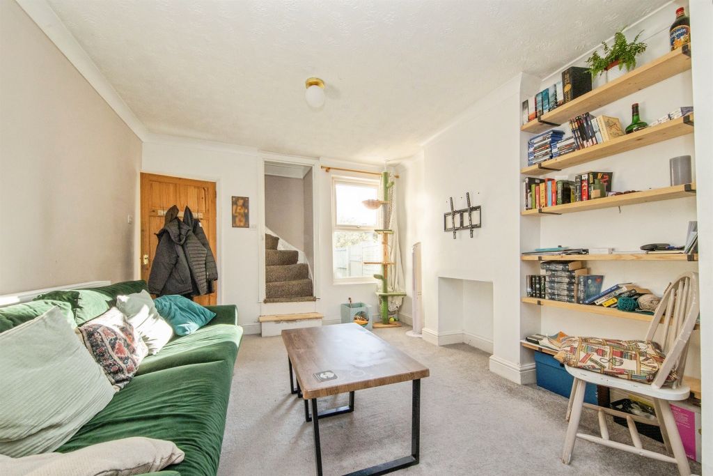 Property photo 3 of 13