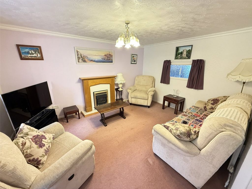 Property photo 3 of 23 Picture No. 10
