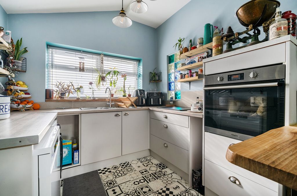 Property photo 3 of 21 1420699-14-69A17A...