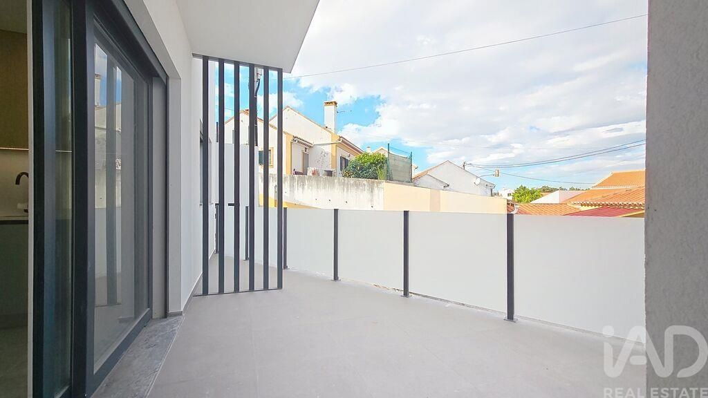 Property photo 1 of 25