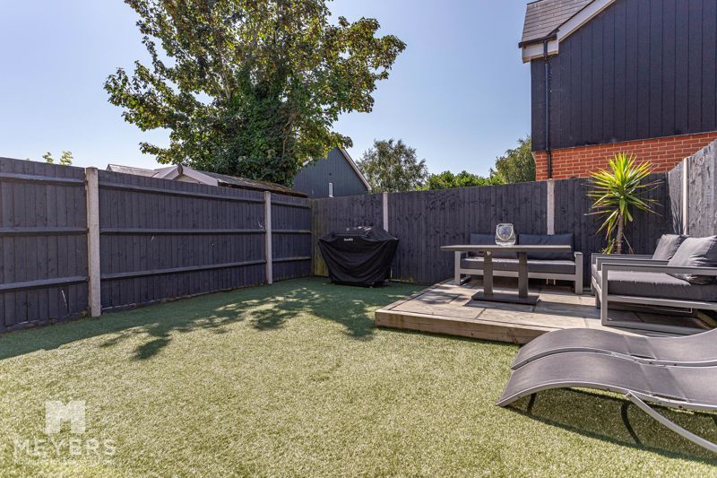 Property photo 2 of 16 Photo 11