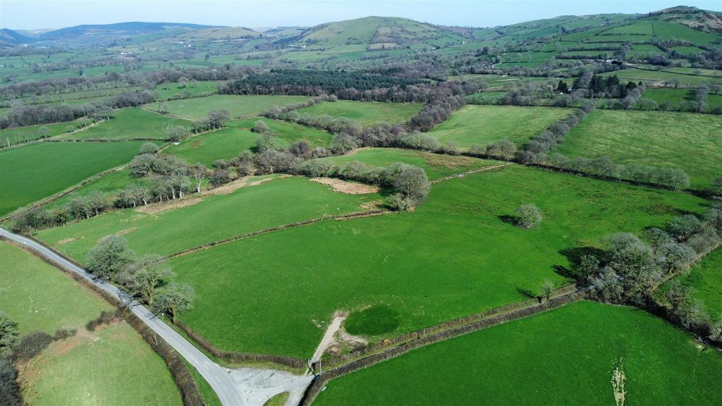 Property photo 1 of 3 Description