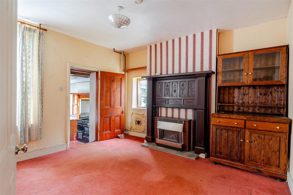 Property photo 3 of 18 1535540-17-1A1784382Fe53.Jpg