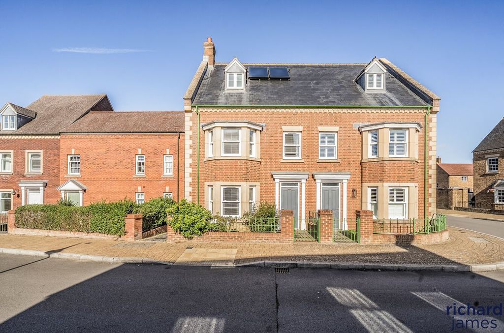 Property photo 1 of 19 87c00E149298433Dacfd1610E1c39665