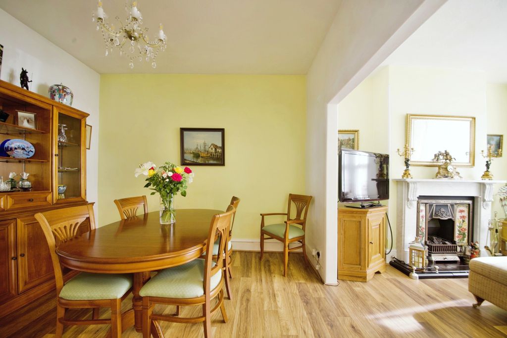 Property photo 3 of 15 Photography