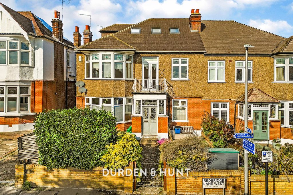 Property photo 1 of 29 Redbridge-64.2.Jpg