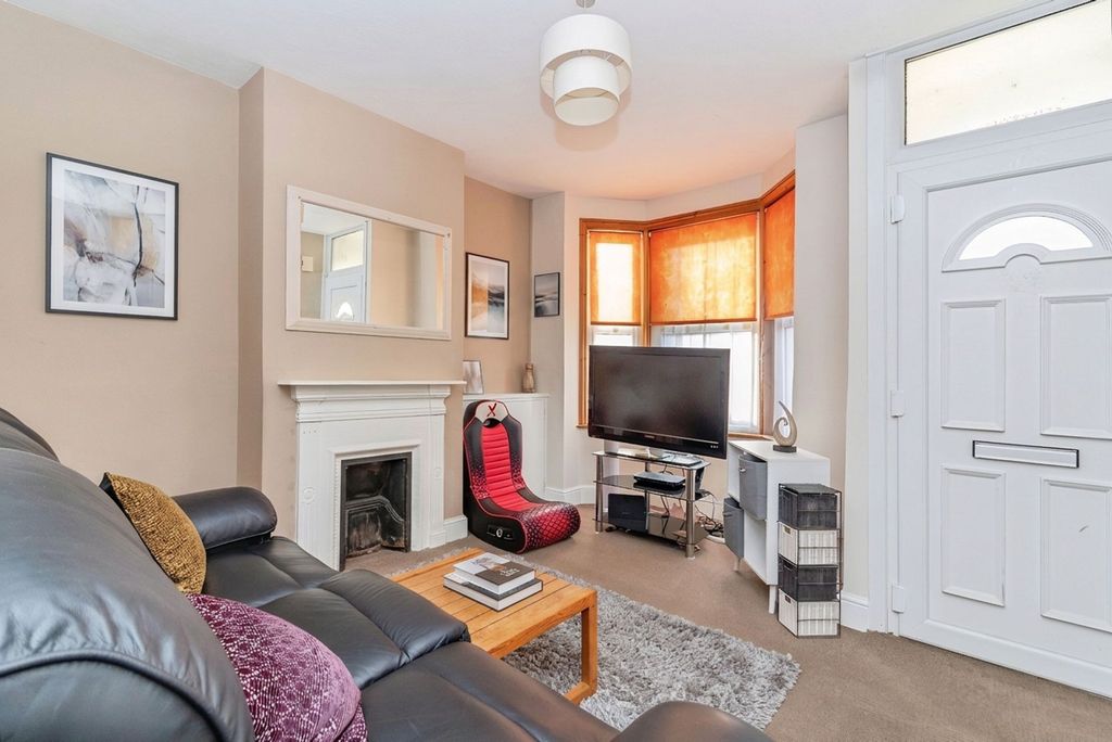 Property photo 2 of 12 Living Room