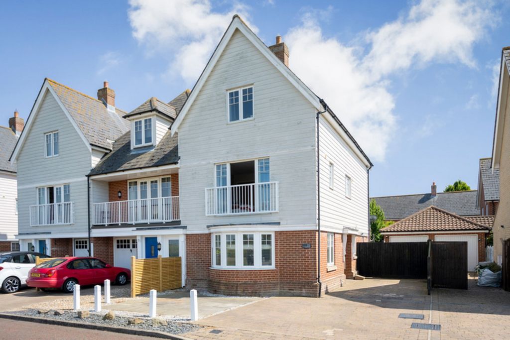 Property photo 1 of 39