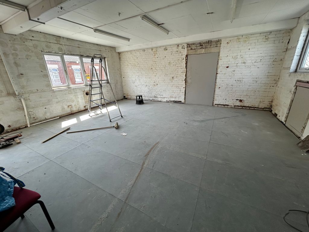 Property photo 1 of 4
