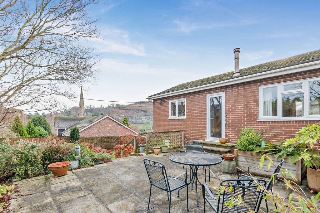 Property photo 2 of 21