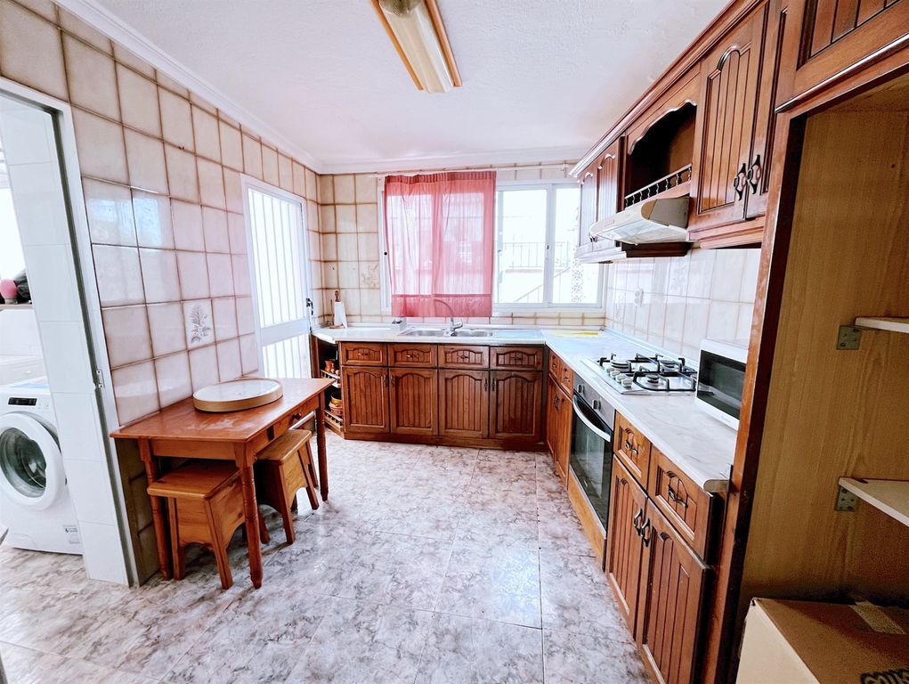Property photo 3 of 22