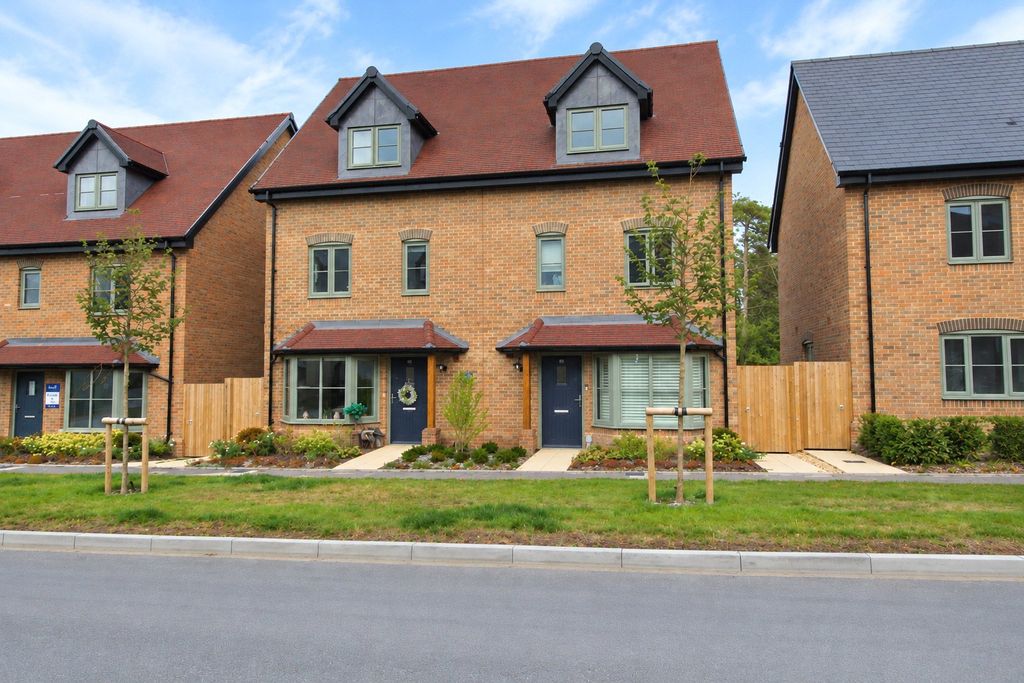 Property photo 1 of 18 Picture No. 04
