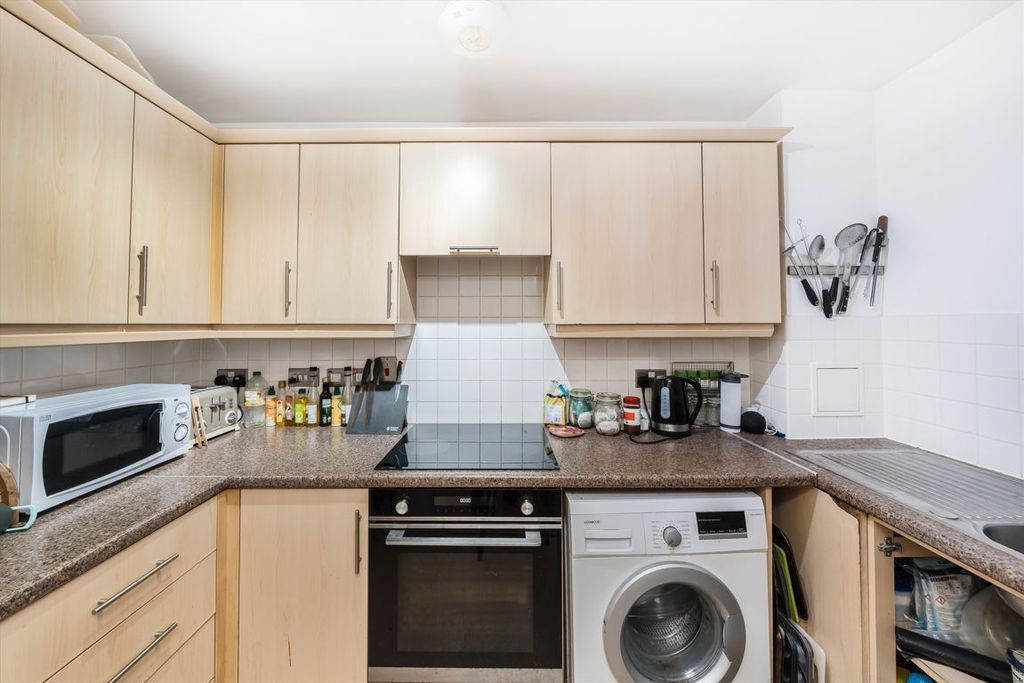 Property photo 3 of 5