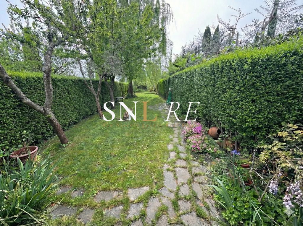 Property photo 3 of 32