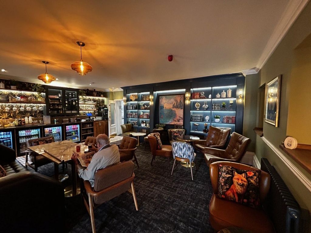 Property photo 3 of 7