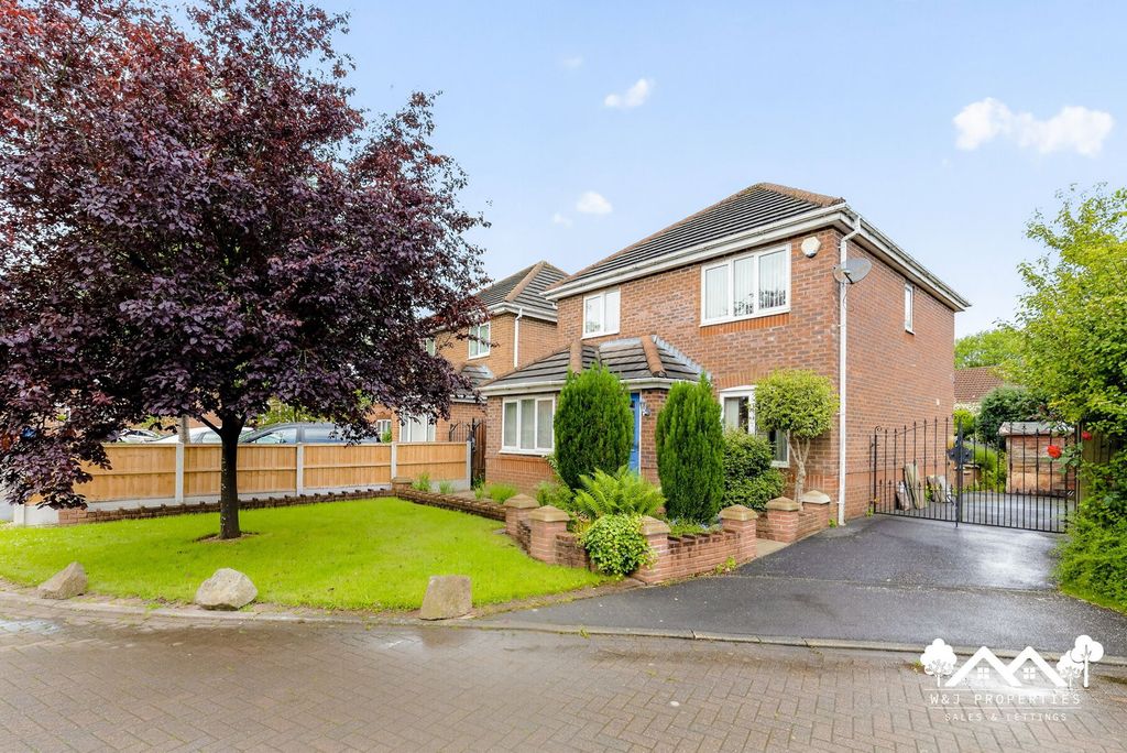 Property photo 1 of 35