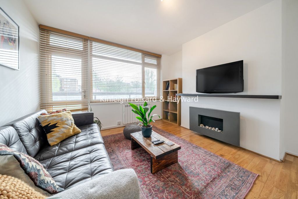 Property photo 3 of 13 Picture No. 01