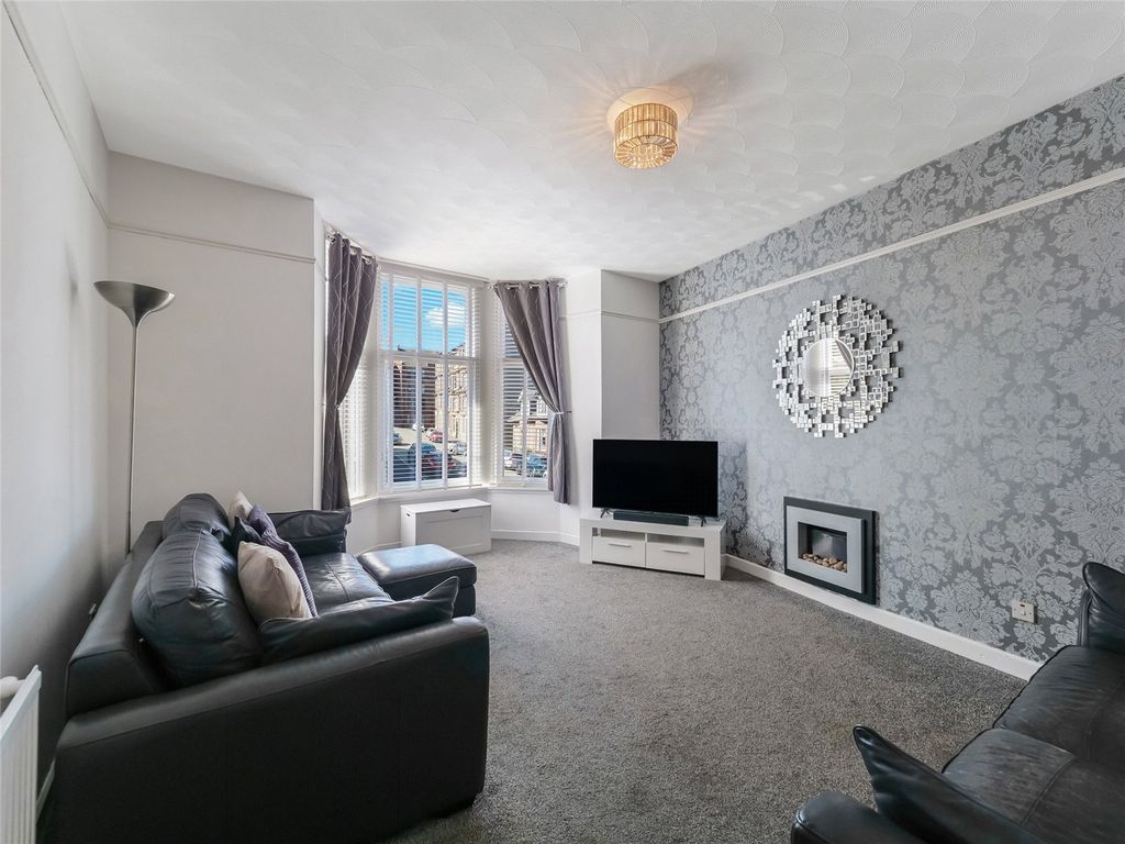 Property photo 2 of 21 Picture No. 05