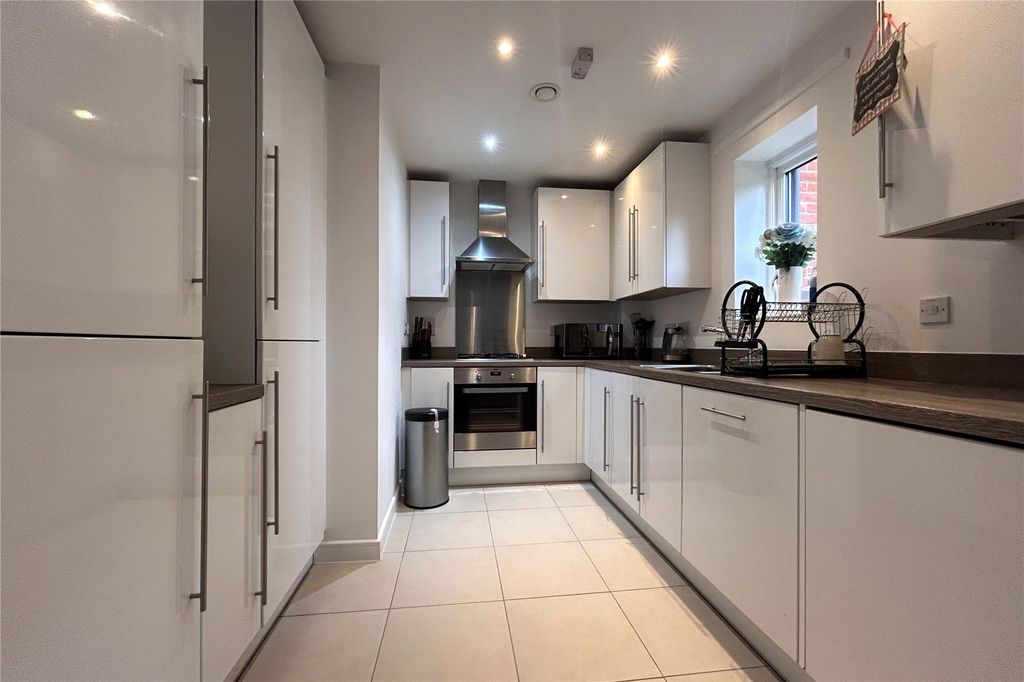 Property photo 3 of 11 Picture No. 02