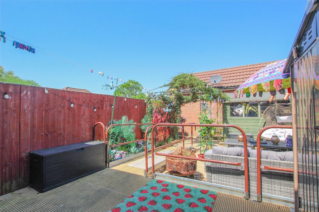Property photo 1 of 20 Picture No. 12