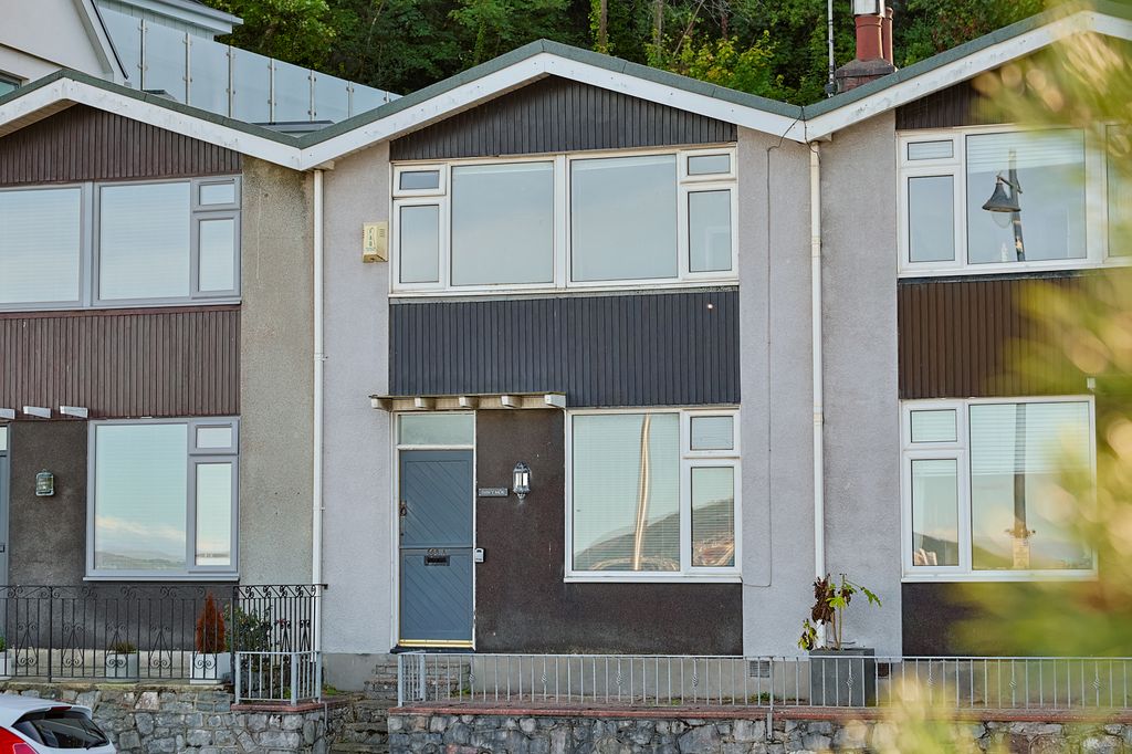 Property photo 2 of 23 668A Mumbles - Web (20 Of 23)