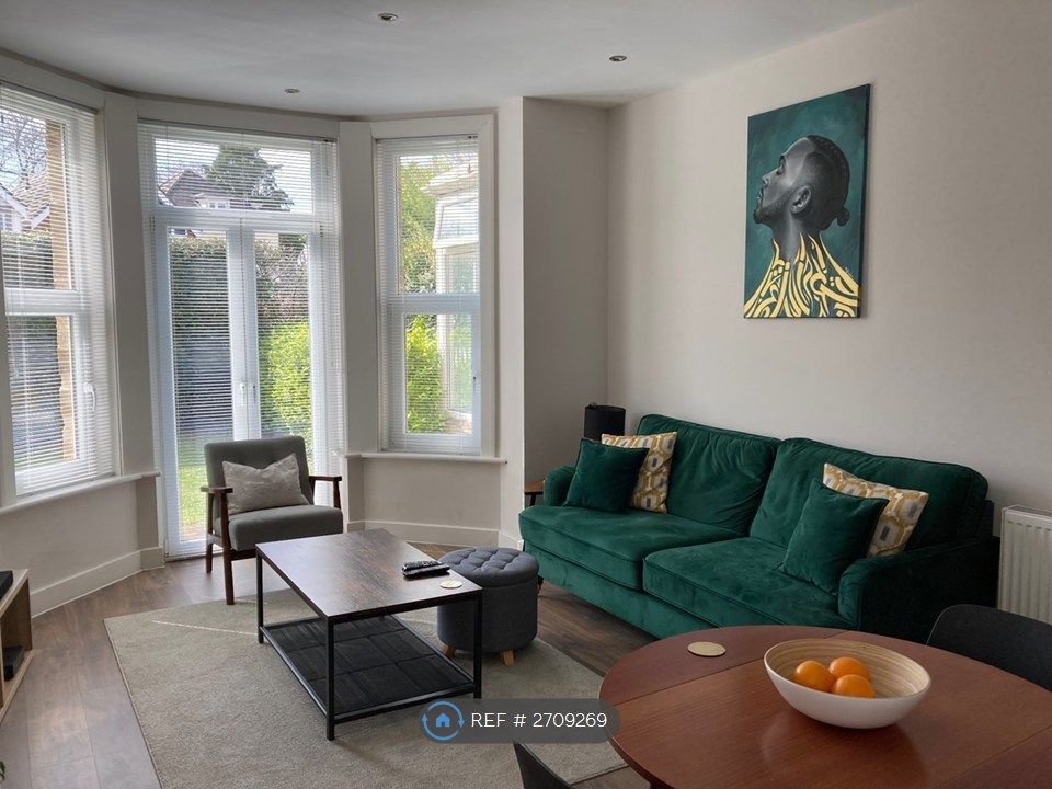 Property photo 2 of 12 Beautiful Living Area