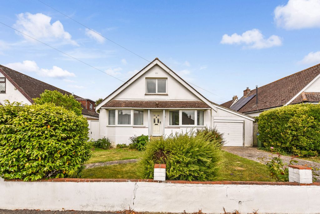 Property photo 1 of 28