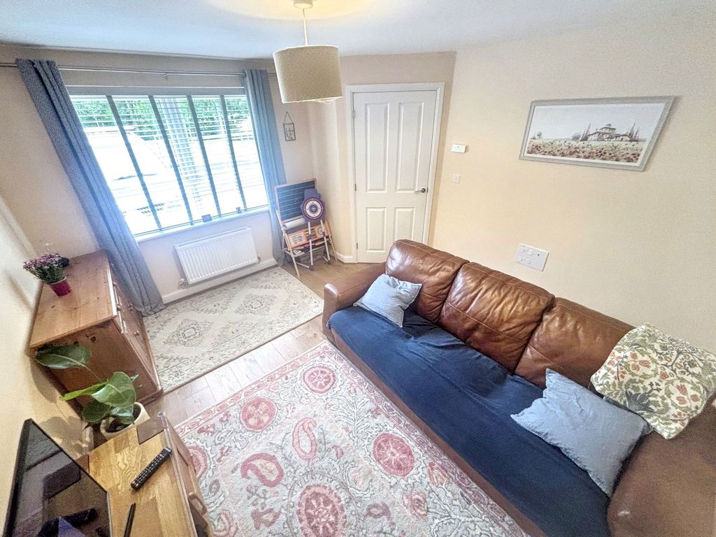 Property photo 3 of 20