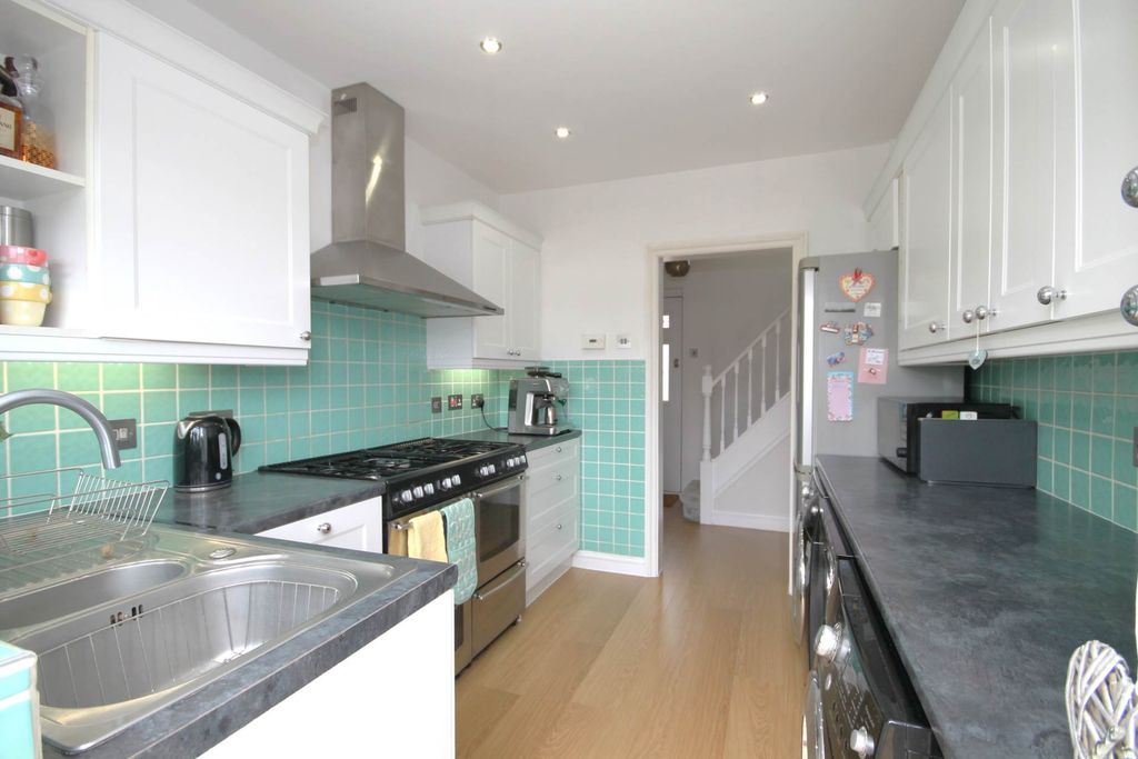 Property photo 3 of 14