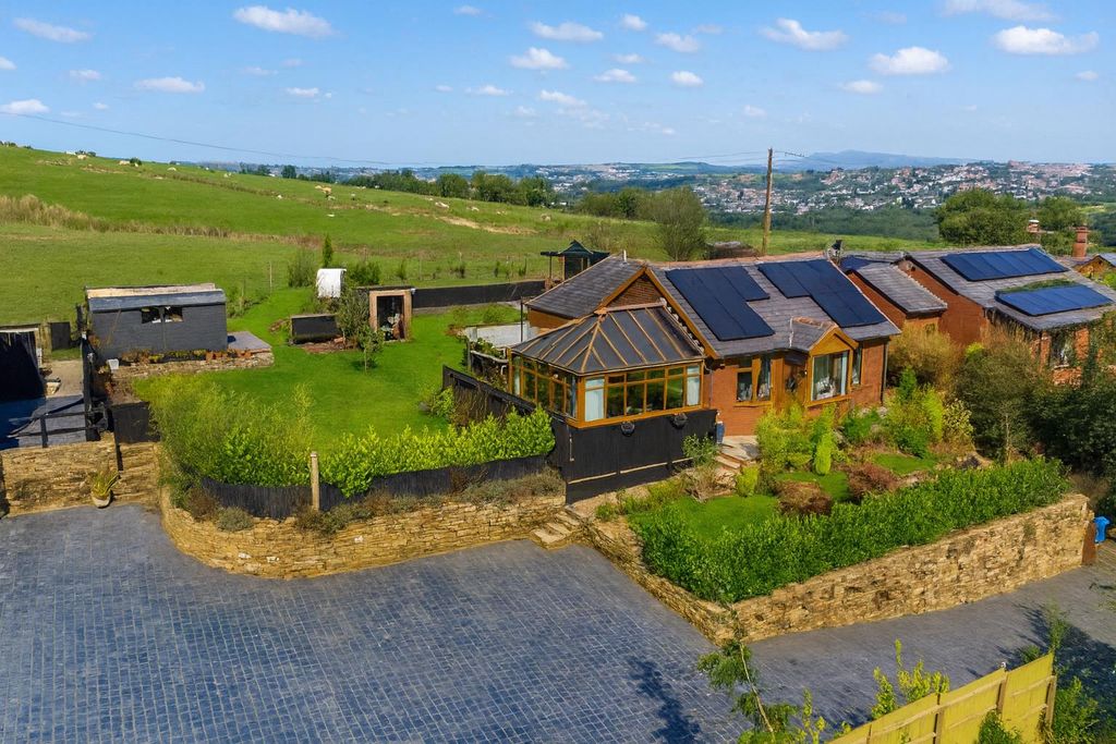 Property photo 1 of 35