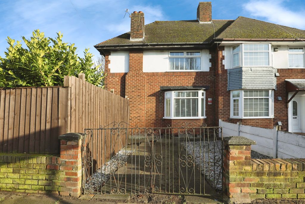 Property photo 2 of 15