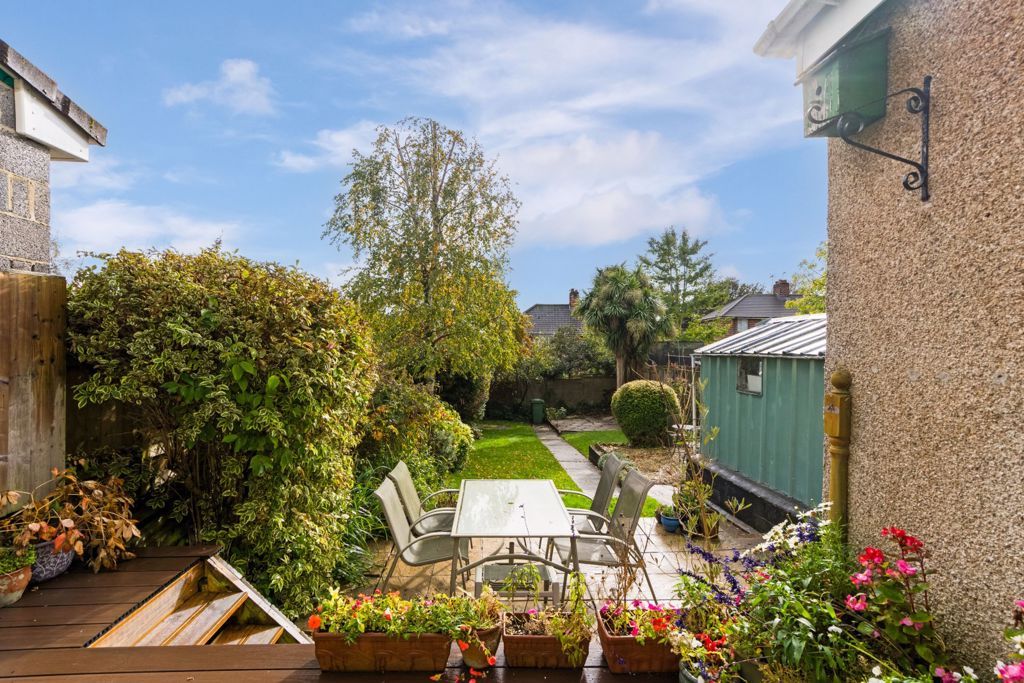 Property photo 2 of 14 Garden