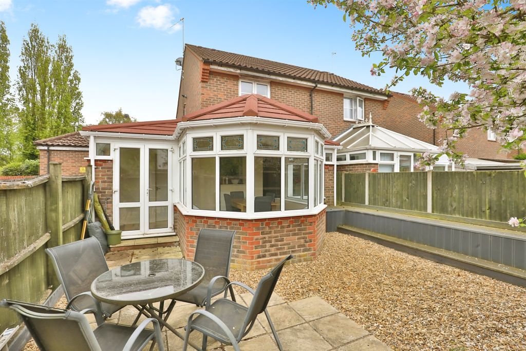 Property photo 2 of 17