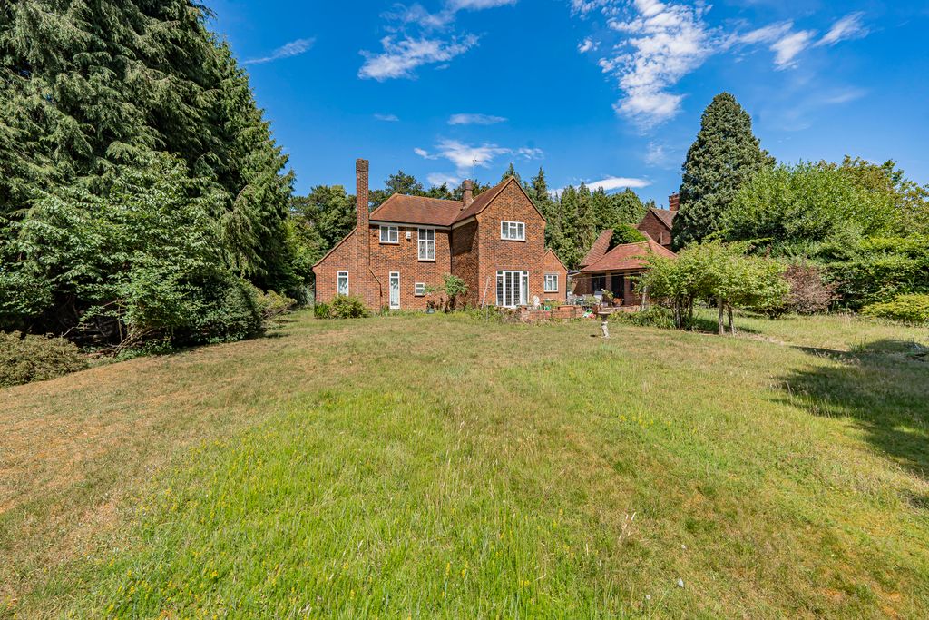 Property photo 2 of 13