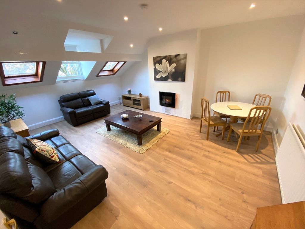 Property photo 3 of 10 Image