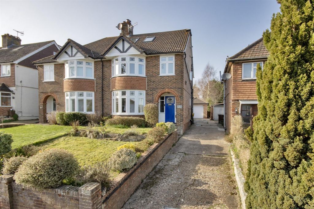 Property photo 1 of 20 62996_002.Jpg