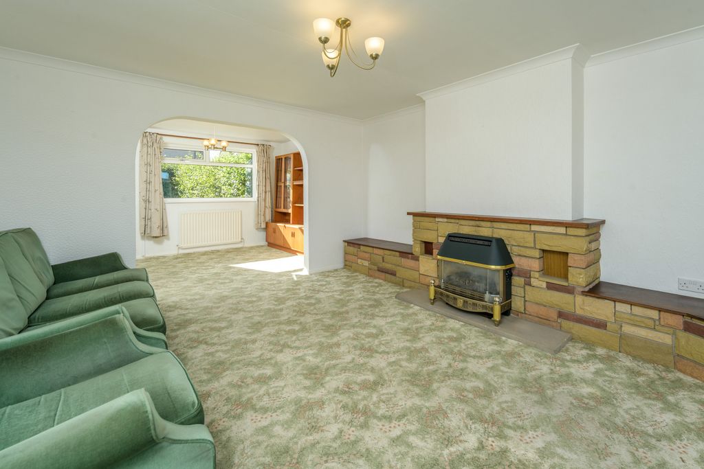 Property photo 3 of 26 Lounge-1