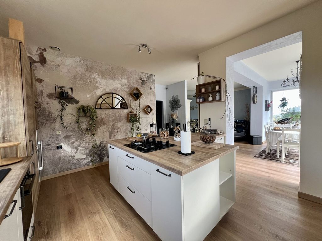 Property photo 3 of 29