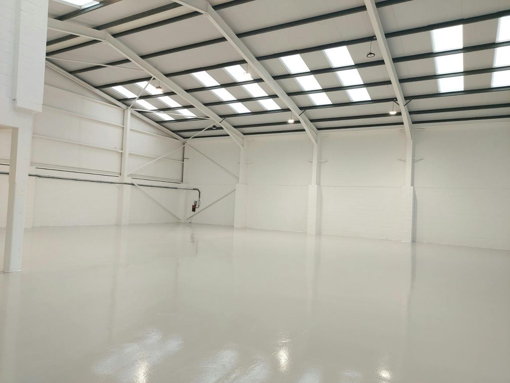 Property photo 3 of 6 Industrial 3 Lr.Jpg