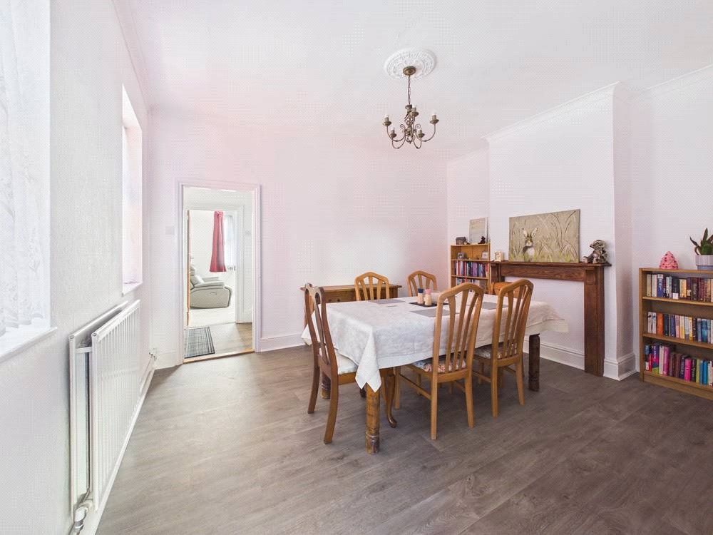 Property photo 3 of 18 Picture No. 15