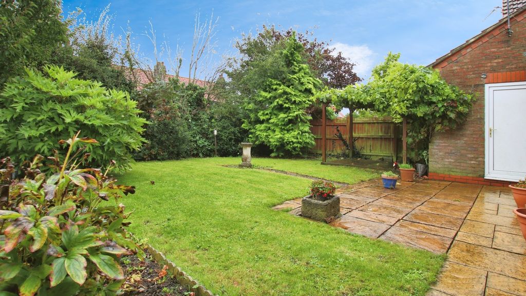 Property photo 3 of 15 3633926
