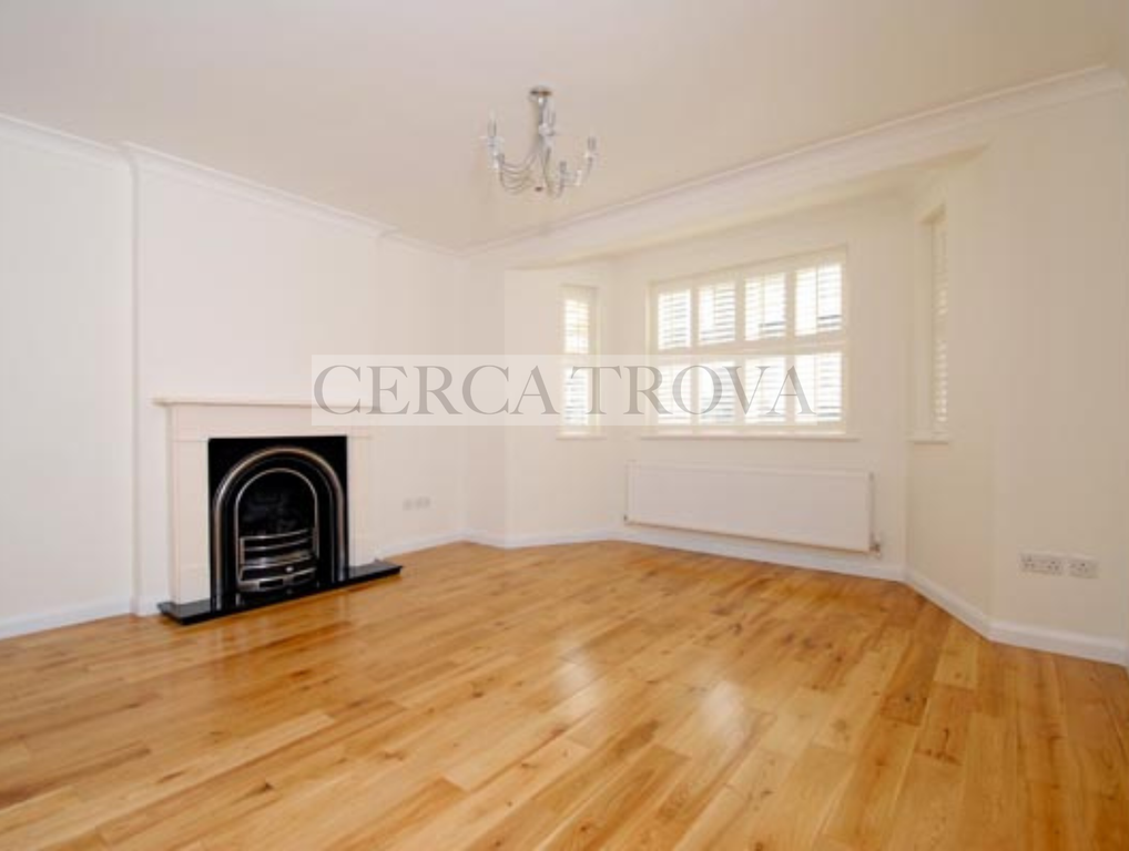 Property photo 3 of 5 Reception