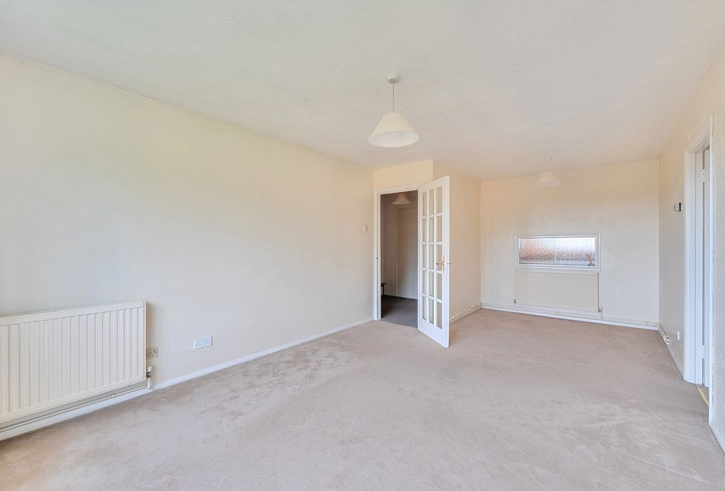 Property photo 2 of 14 1347543-17-68B804...
