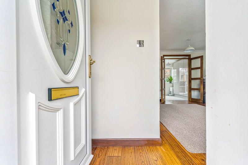 Property photo 2 of 19 Photo 12