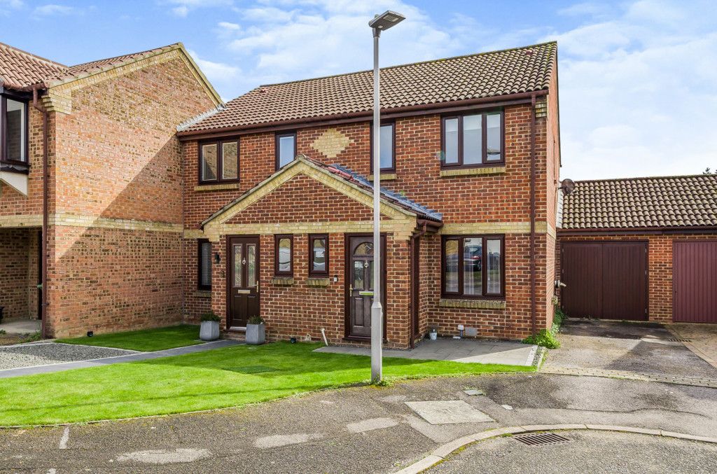 Property photo 1 of 14 Front