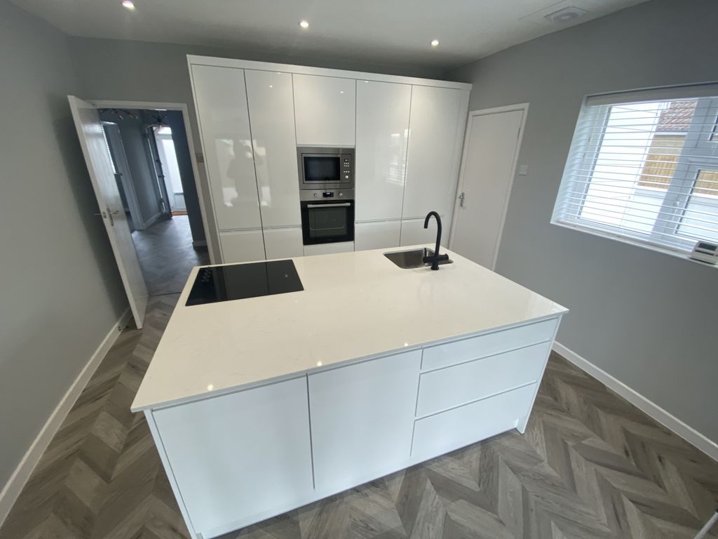 Property photo 1 of 16 Img_1867