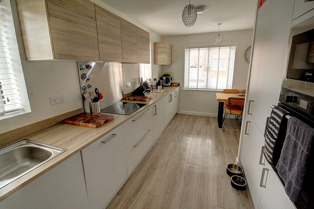 Property photo 3 of 22 Img_3439_40_41