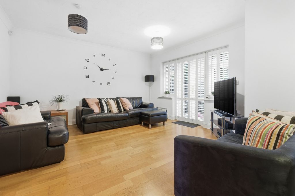 Property photo 3 of 27 4847222