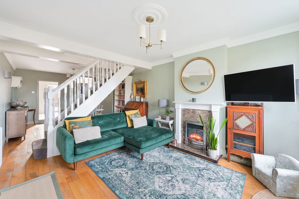 Property photo 3 of 15